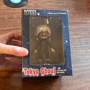 Tokyo Ghoul figure (box has wear)